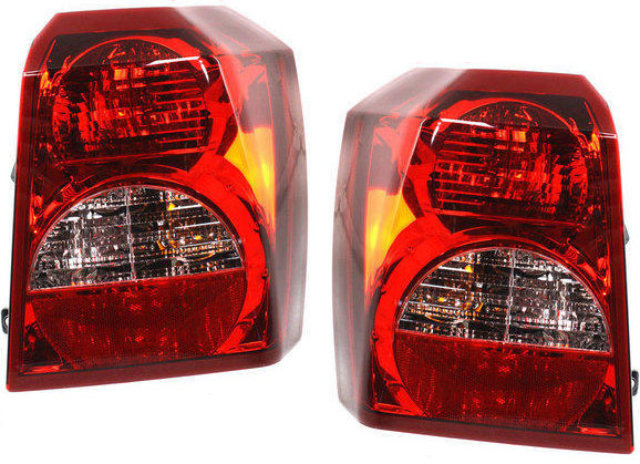 Tail Light Assembly Pair/Set for 2007 Dodge Caliber, Right (Passenger) and Left (Driver) Replacement