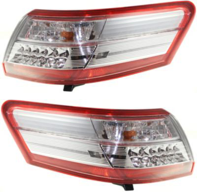 Tail Light Pair/Set for 2010-2011 Toyota Camry, Outer Right (Passenger) and Left (Driver) Replacement