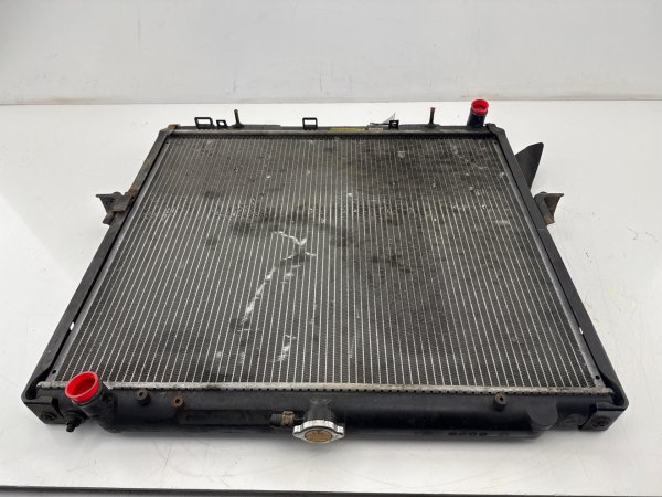 OEM Radiator for 2005, 2006, 2007, 2008, 2009, 2010 Nissan & Suzuki • Equator, Frontier, Pathfinder, Xterra