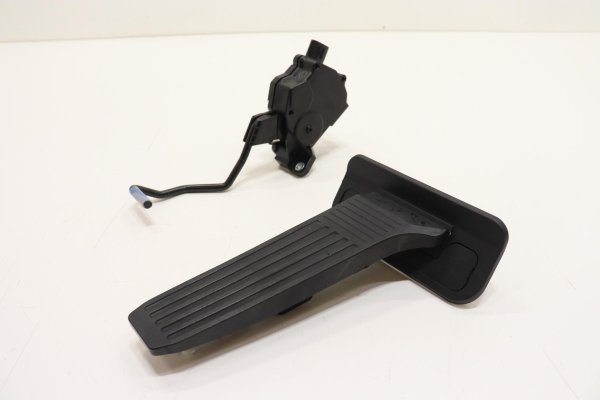 2016, 2017, 2018, 2019, 2020, 2021, 2022 Lexus RX450h Accelerator Pedal Assembly with Throttle Sensor (OEM)