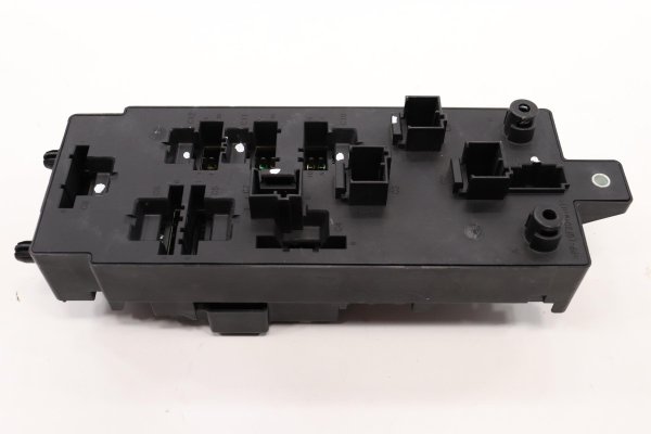 2016, 2017 Land Rover Range Rover Sport Cabin Fuse Box (OEM)