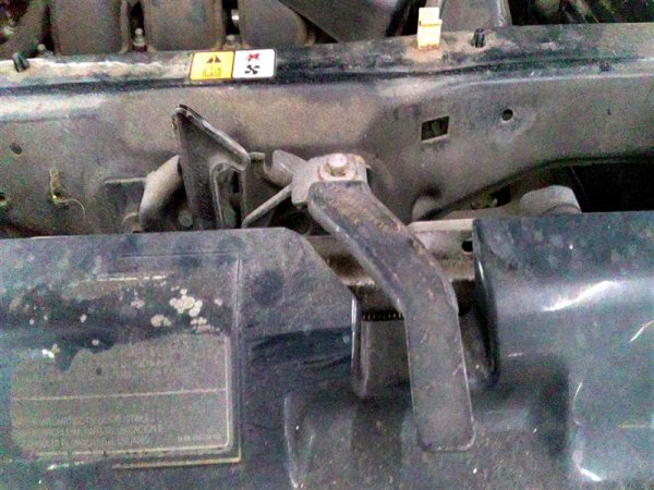 OEM Hood Latch for 2001, 2002, 2003, 2004, 2005, 2006, 2007 Ford & Mercury • Escape, Mariner