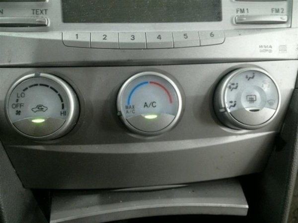 2010, 2011 Toyota Camry Manual Temperature Control Assembly (OEM)