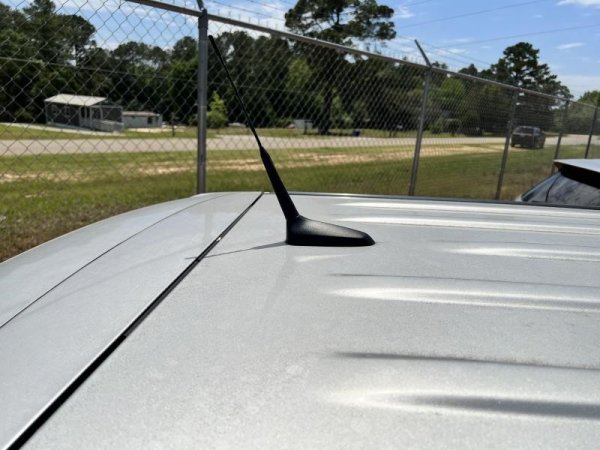 2010, 2011, 2012 Chevrolet Equinox White Roof Antenna (OEM)