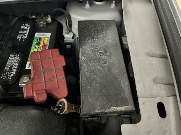OEM Underhood Engine Fuse Box Assembly for 2012, 2013, 2014 Ford Edge