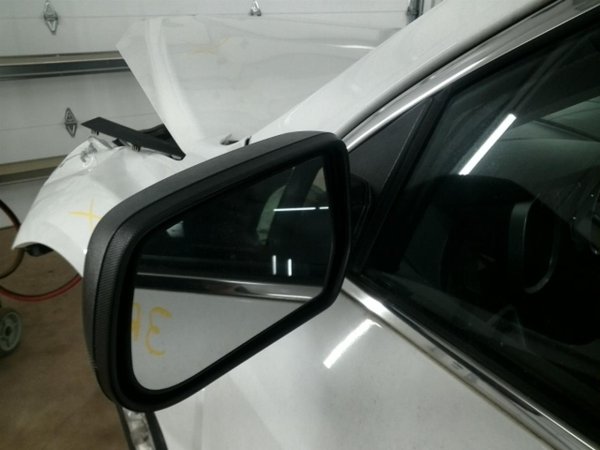 2015, 2016, 2017 Chevrolet Equinox White Power Door/Side View Mirror - Left (Driver) (OEM)