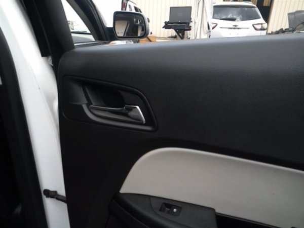 2010, 2011, 2012, 2013, 2014, 2015, 2016, 2017 Chevrolet Equinox Interior Door Handle - Left (Driver) (OEM)