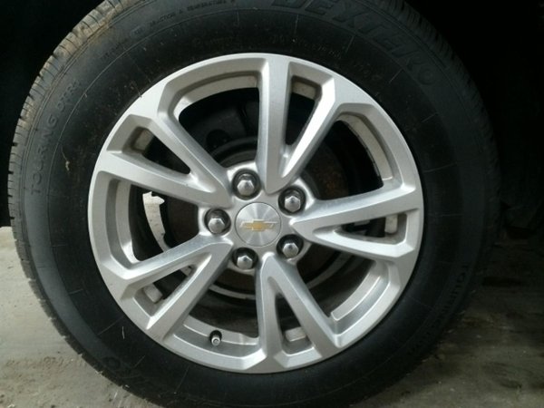 2016, 2017 Chevrolet Equinox 17-inch Silver Painted Alloy Wheel (OEM)