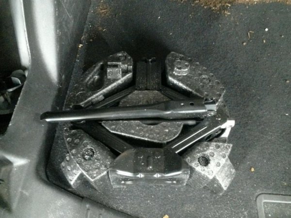 2013, 2014, 2015, 2016, 2017, 2018, 2019 Ford Escape Scissor Jack with Crank and Lug Wrench (OEM)