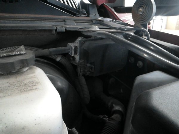 2002 Cadillac Escalade Throttle Actuator Control Module - Rear (OEM)