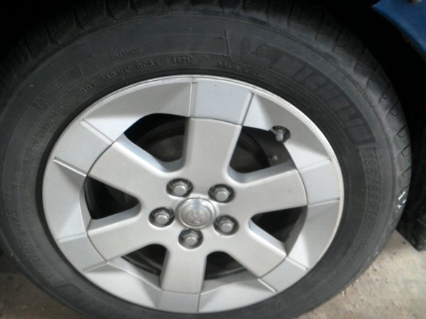 2004, 2005, 2006, 2007, 2008, 2009 Toyota Prius 15x6 6-Spoke Alloy Wheel (OEM)