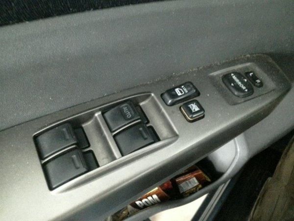2004, 2005, 2006, 2007, 2008, 2009 Toyota Prius Master Door Lock and Window Switch - Left (Driver) (OEM)