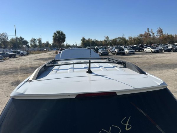2010, 2011, 2012, 2013, 2014, 2015, 2016, 2017 Chevrolet Equinox White Roof Mount Antenna (OEM)