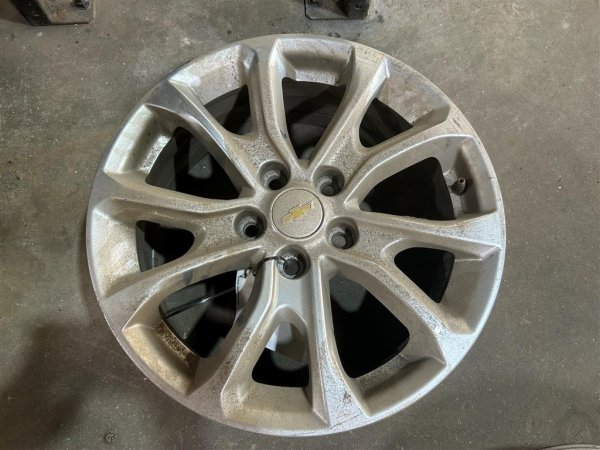 2018, 2019, 2020, 2021 Chevrolet Equinox 17x7 10-Spoke Silver Painted Alloy Wheel (OEM)