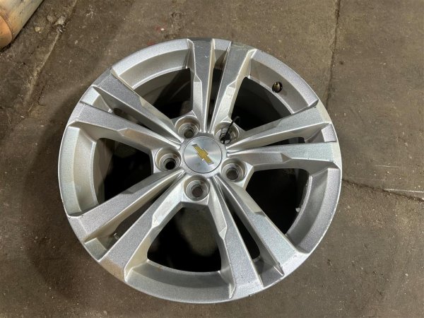 2010, 2011, 2012, 2013, 2014, 2015, 2016, 2017 Chevrolet Equinox Painted Silver Alloy Wheel (OEM)