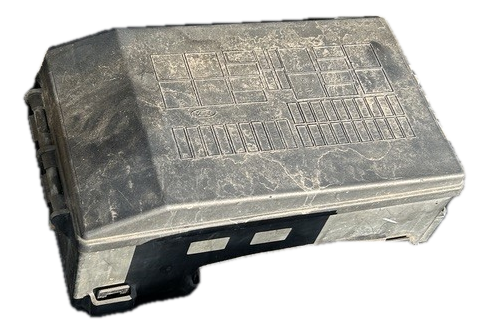 OEM Engine Fuse Box for 2006, 2007 Ford Focus