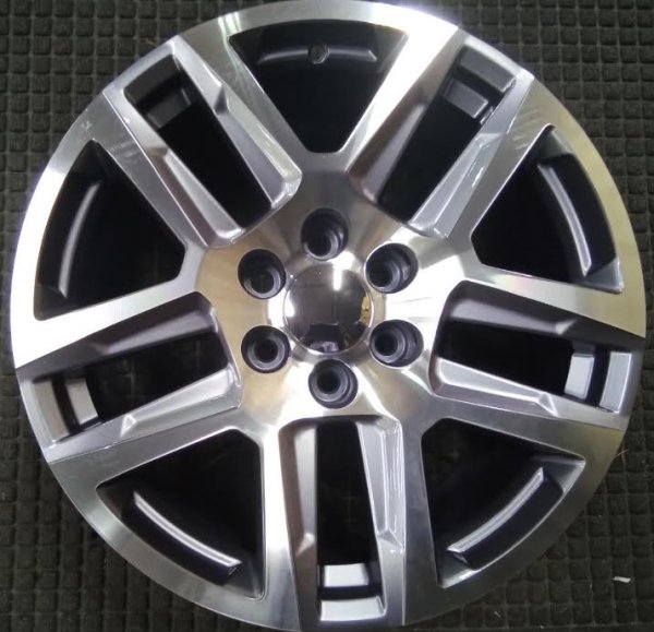 2019, 2020 Chevrolet Silverado 1500 Replica Machined w/ Charcoal Pockets Alloy Wheel (Aftermarket)