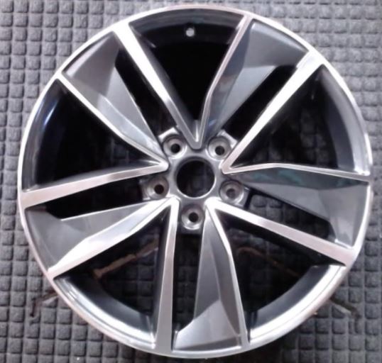 OEM Replica Machined w/ Charcoal Pockets Alloy Wheel for 2017, 2018 Audi