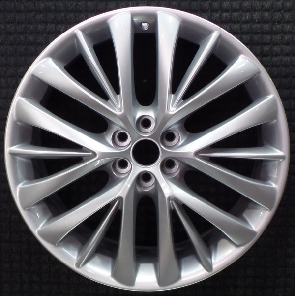2025, 2026 Chevrolet Traverse All Silver Alloy Wheel (OEM)
