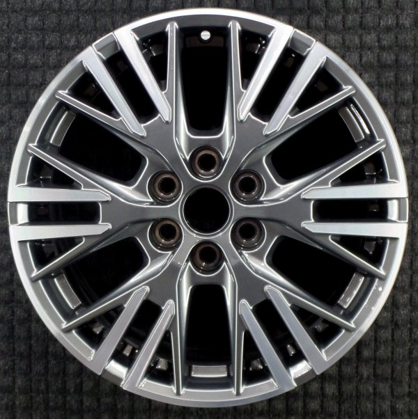 2024, 2025, 2026 Chevrolet Traverse Machined w/ Charcoal Pockets Alloy Wheel (OEM)