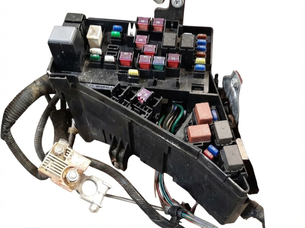 OEM Underhood Engine Fuse Box Assembly for 2016 Subaru Impreza