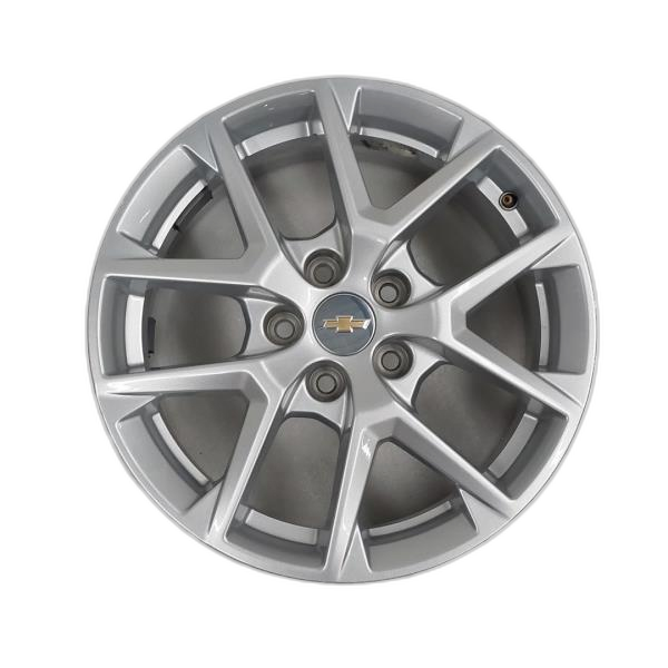 2022, 2023, 2024 Chevrolet Equinox Painted Silver Alloy Wheel (OEM)