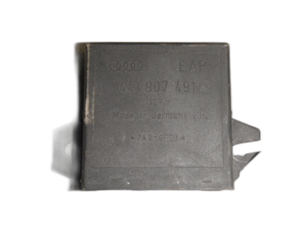 OEM Rear Window Shade Control Module for 1990, 1991, 1992, 1993, 1994, 1995, 1996, 1997, 1998, 1999, 2000, 2001, 2002, 2003 Audi A6, A8, S8, V8 Quattro
