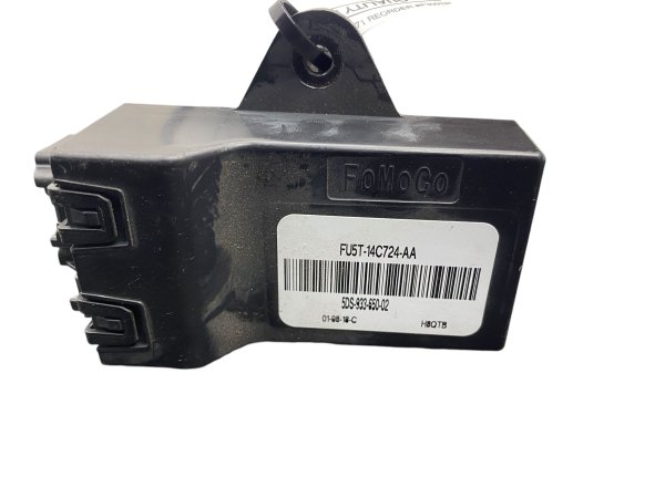 2018, 2019, 2020, 2021, 2022, 2023, 2024, 2025 Lincoln Navigator 2nd Row Heated Seat Control Module - Right (Passenger) (OEM)