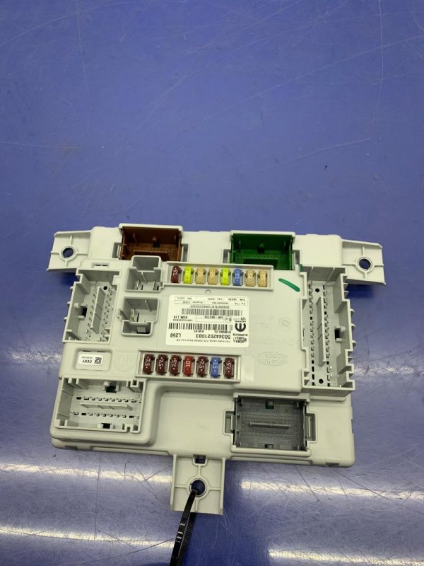 OEM Cabin Relay Junction Fuse Box for 2018, 2019, 2020, 2021, 2022, 2023, 2024, 2025 Alfa Romeo Stelvio
