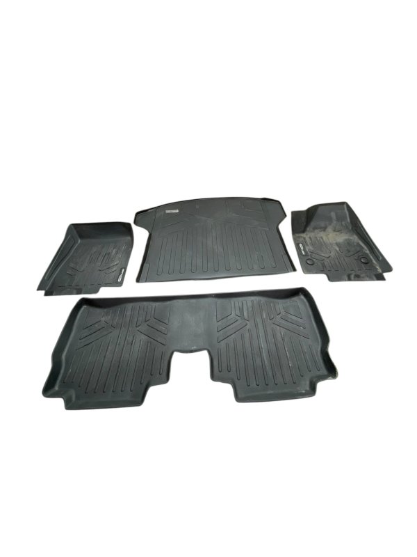 2018, 2019, 2020, 2021, 2022, 2023, 2024 Chevrolet Equinox All-Season Rubber Floor Mat Set - Rear Front (OEM)