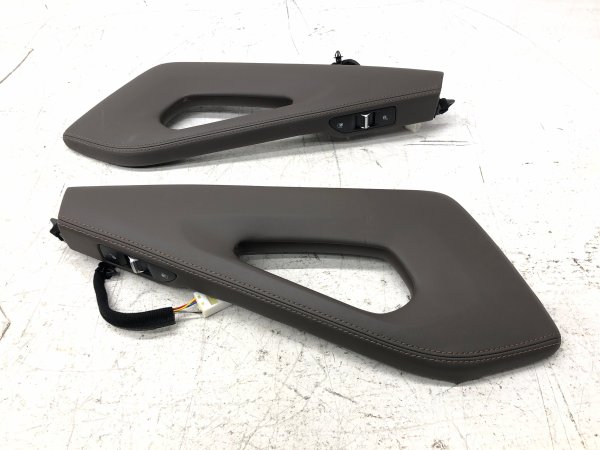2020, 2021, 2022, 2023, 2024, 2025 Kia Telluride Brown Center Console Grab Bar Handles with Heated and Cooled Seat Switches - Rear Front (OEM)