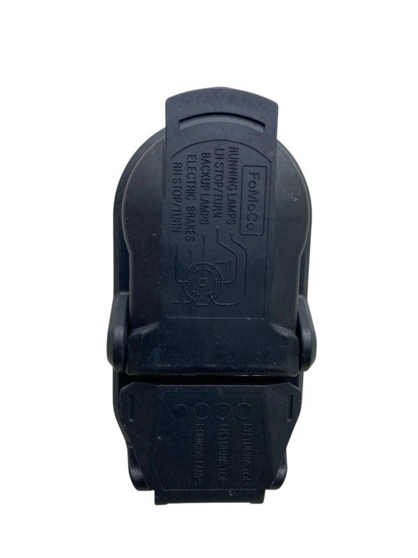 2022, 2023, 2024, 2025, 2026 Lincoln Navigator Trailer Hitch Connector Plug Module (OEM)