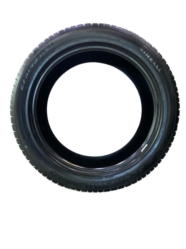 2020, 2021, 2022, 2023, 2024, 2025, 2026 Ford Explorer Pirelli Scorpion Zero 275/45R21 Tire (OEM)