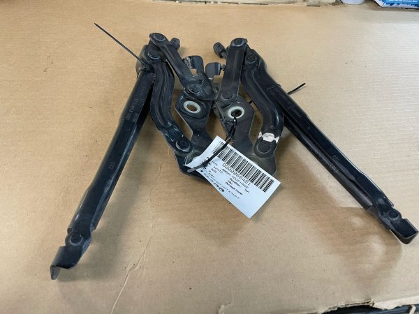 2020, 2021, 2022, 2023, 2024, 2025 Lincoln Aviator Hood Hinge Set - Right (Passenger) (OEM)