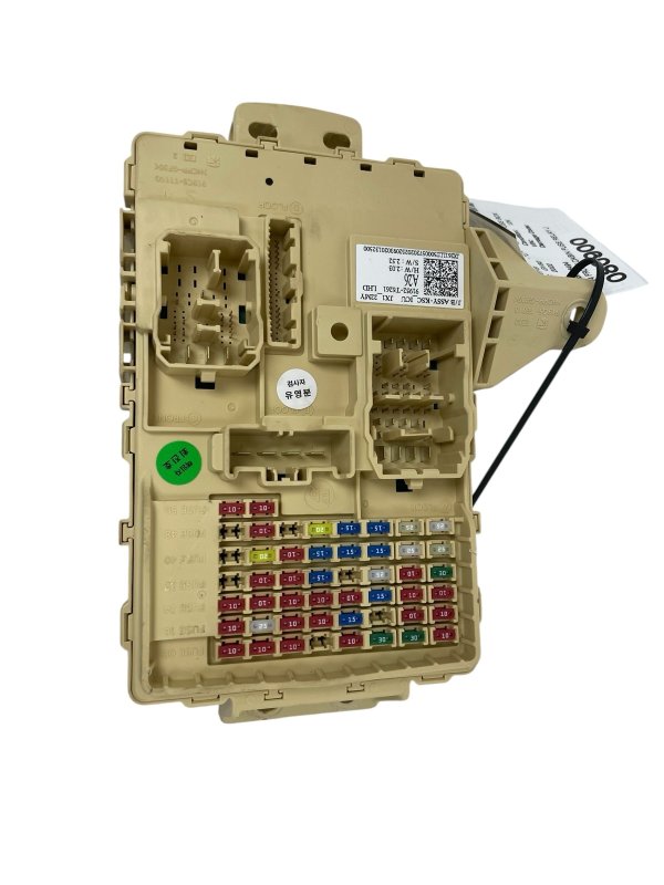 OEM Cabin Fuse Relay Junction Block for 2021, 2022, 2023, 2024 Genesis GV80 - Front