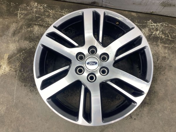 OEM Silver Alloy Wheel for 2022, 2023, 2024 Ford Expedition