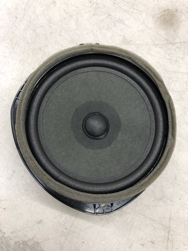 2018, 2019, 2020, 2021, 2022, 2023, 2024, 2025 Lincoln Navigator Door Speaker - Rear (OEM)