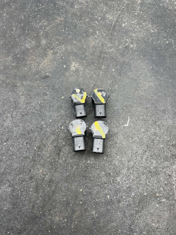 2020, 2021, 2022, 2023, 2024, 2025 Lincoln Aviator Bumper Parking Assist Sensor Set - Front (OEM)
