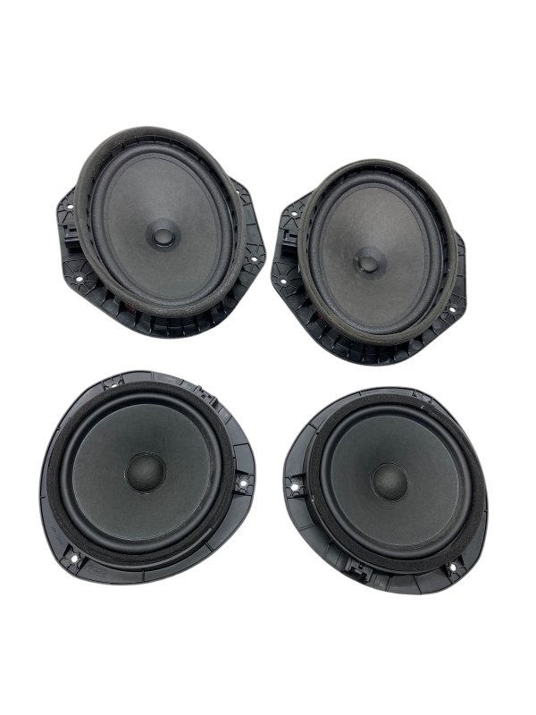2018, 2019, 2020, 2021, 2022, 2023, 2024 Lincoln Navigator Bang & Olufsen Door Speaker Set - Rear Front, Left (Driver) (OEM)