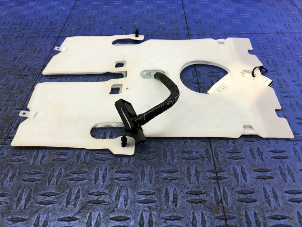 2020, 2021, 2022, 2023 Lincoln Aviator Seat Occupancy Weight Sensor Pad - Front (OEM)