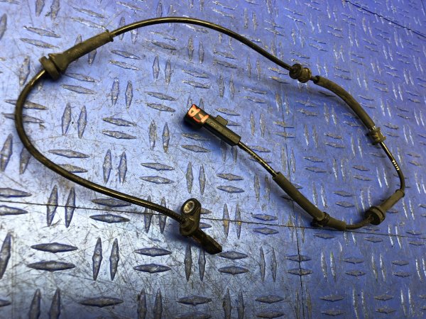 2020, 2021, 2022, 2023, 2024, 2025 Lincoln Aviator ABS Wheel Speed Sensor - Front (OEM)