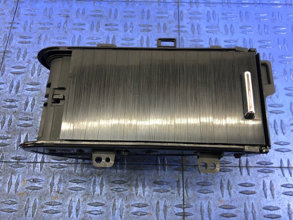 2020, 2021, 2022, 2023, 2024, 2025 Lincoln Aviator Center Console Storage Tray - Front (OEM)
