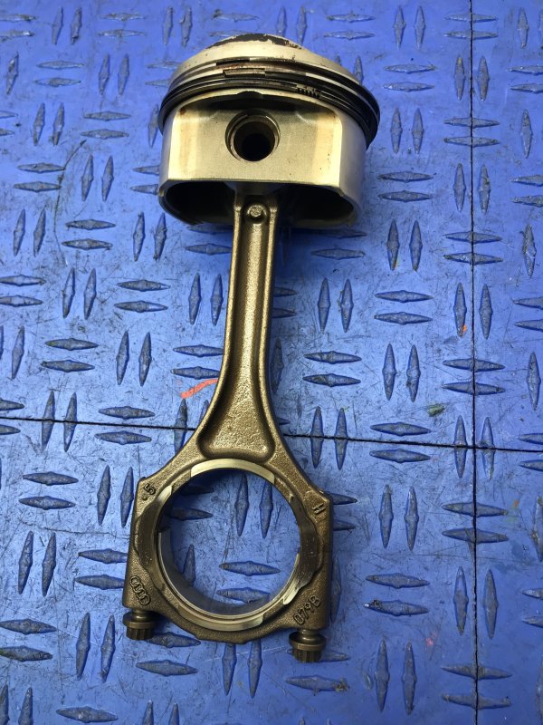 OEM Engine Piston with Connecting Rod for 2006, 2007, 2008, 2009, 2010, 2011, 2012, 2013, 2014, 2015, 2016 Audi & Volkswagen - Right (Passenger)