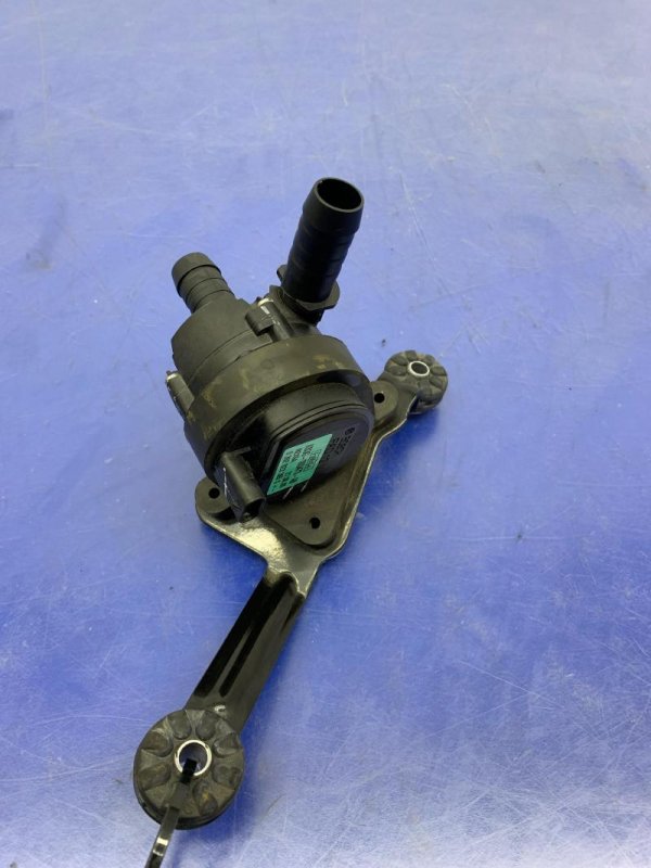 2020, 2021, 2022, 2023, 2024 Ford Explorer Auxiliary Electric Coolant Water Pump - Rear (OEM)