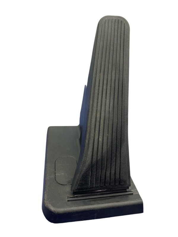2020, 2021, 2022, 2023, 2024, 2025 Lincoln Aviator Accelerator Pedal Assembly with Travel Sensor - Rear (OEM)