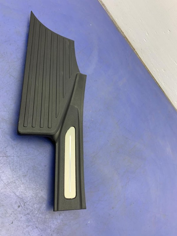 2018, 2019, 2020 Lincoln Navigator Door Sill Plate Cover - Rear (OEM)