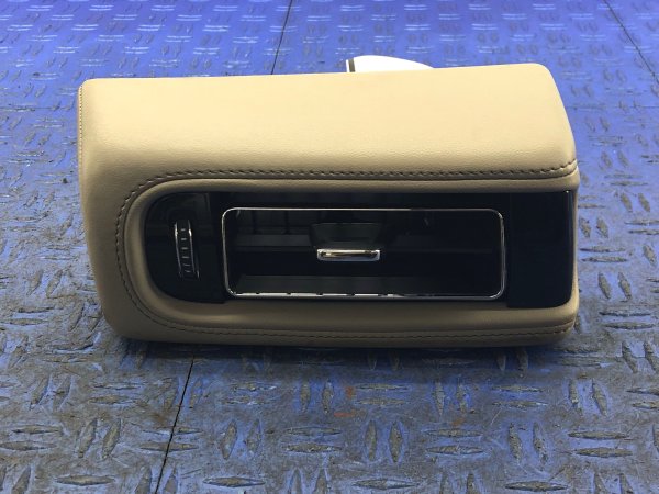 2020, 2021, 2022, 2023, 2024 Lincoln Aviator Tan Outer Dashboard Air Vent - Front (OEM)