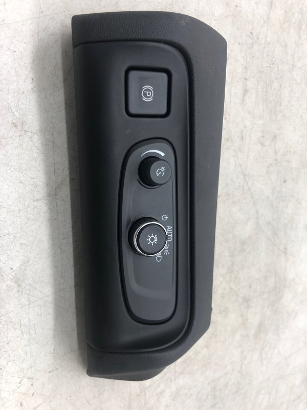 2018, 2019, 2020, 2021, 2022, 2023, 2024 Chevrolet Equinox Headlight Control Switch - Front (OEM)