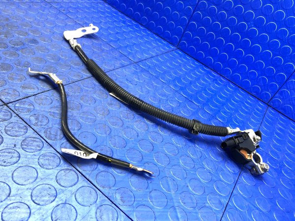 2016, 2017, 2018, 2019 Toyota Prius Negative Battery Terminal Ground Cable with Current Sensor (OEM)