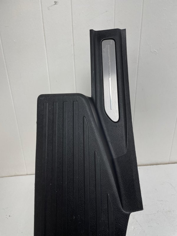 2018, 2019, 2020, 2021 Lincoln Navigator Door Sill Plate Cover Trim - Rear (OEM)